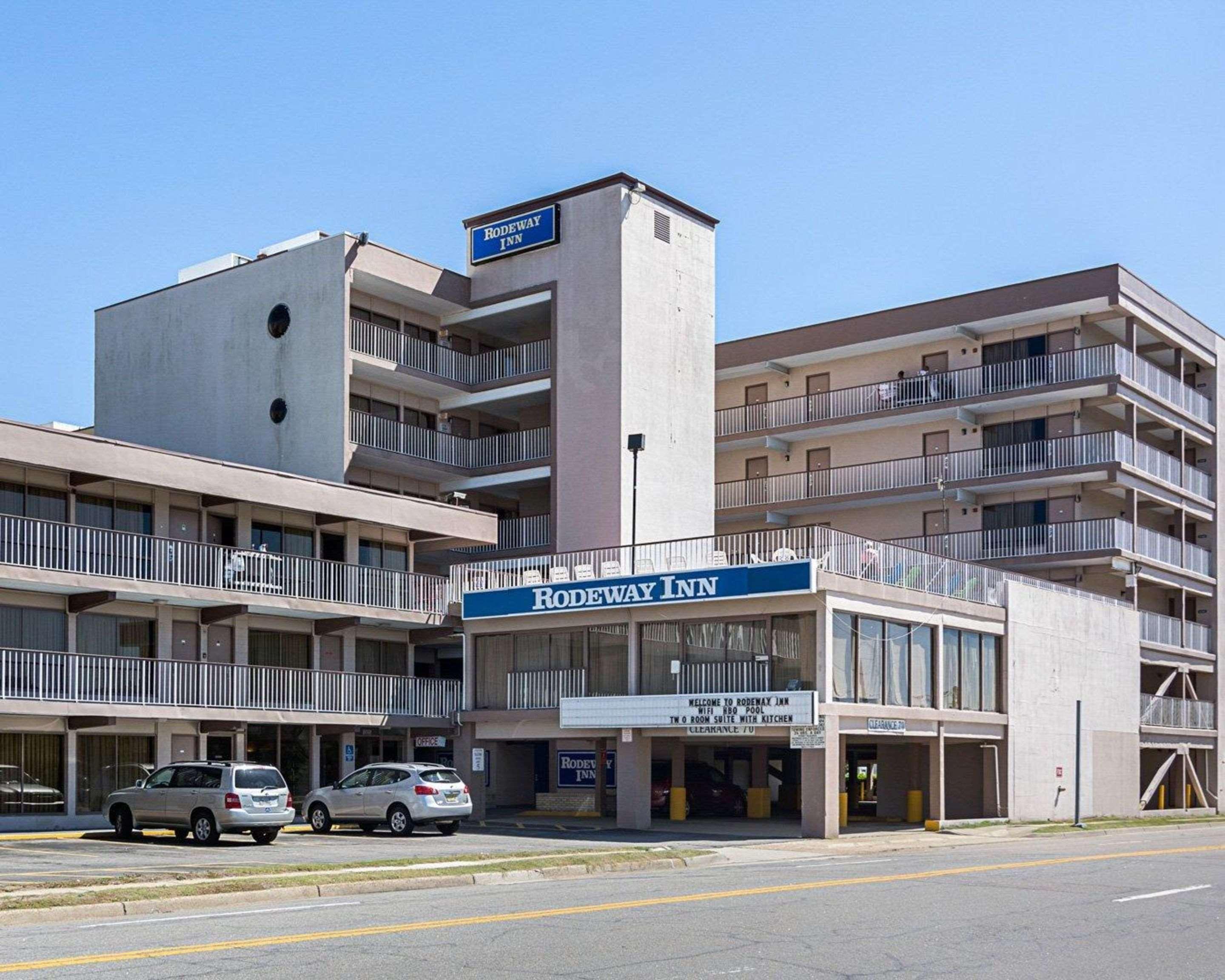 Red Roof Plus & Suites Virginia Beach - Seaside Exterior foto